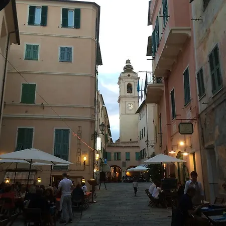 Via Lunga In Old Town Apartman Bordighera