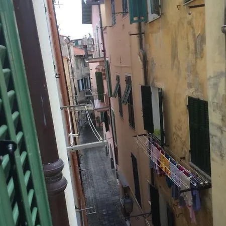 Via Lunga In Old Town Apartman Bordighera